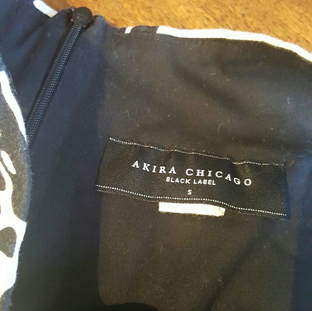 Akira Chicago Dress - Picture 3 of 5